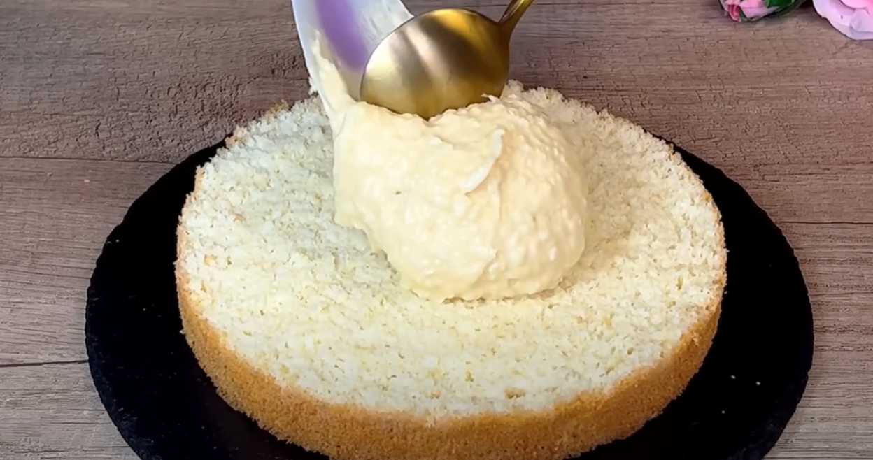 Gâteau éponge à la crème au beurre de noix de coco - Étape 15