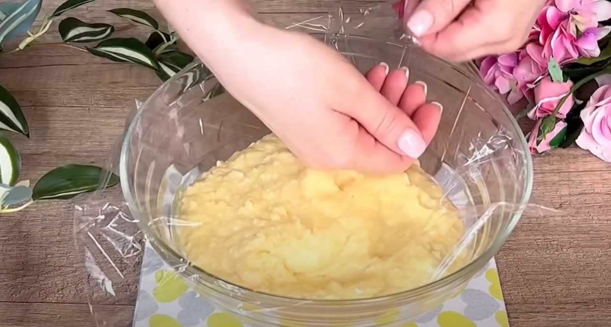 Gâteau éponge à la crème au beurre de noix de coco - Étape 10