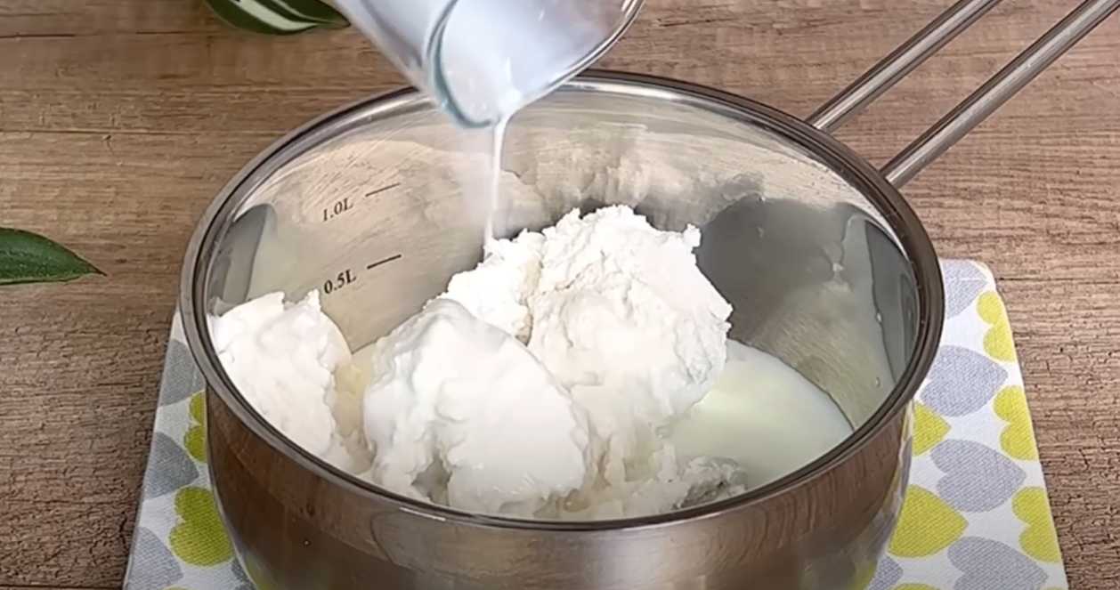 Gâteau éponge à la crème au beurre de noix de coco - Étape 5