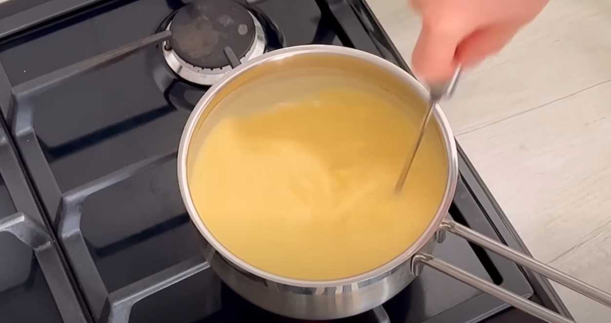 Gâteau éponge à la crème au beurre de noix de coco - Étape 8