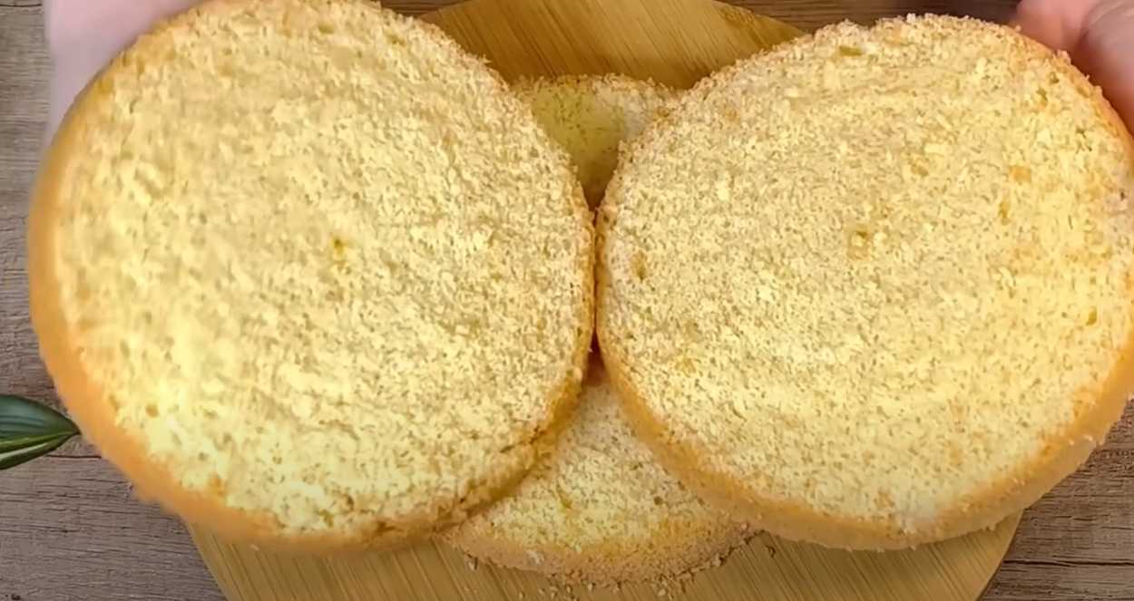 Gâteau éponge à la crème au beurre de noix de coco - Étape 12