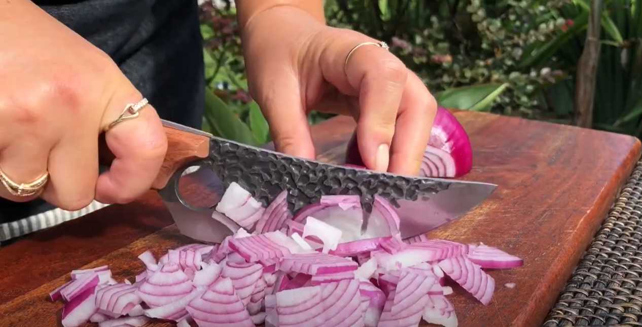 Salade du Nouvel An au poulet et aux fruits - Étape 2