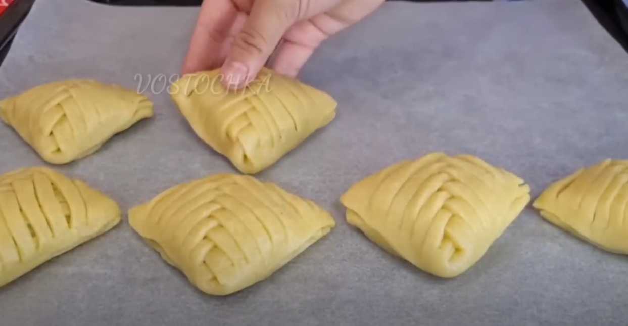 Tartes tressées aux pommes et aux noix - Étape 14