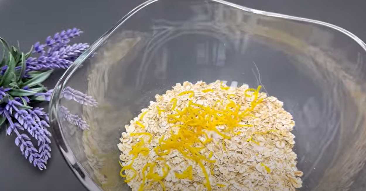 Biscuits croustillants à l'avoine cuits à la poêle sans farine ni sucre - Étape 2