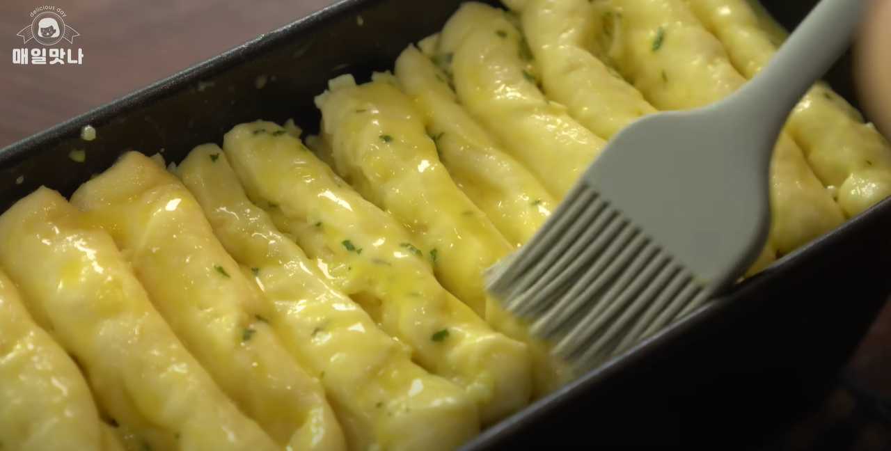 Pain à l'ail et au fromage - Étape 16