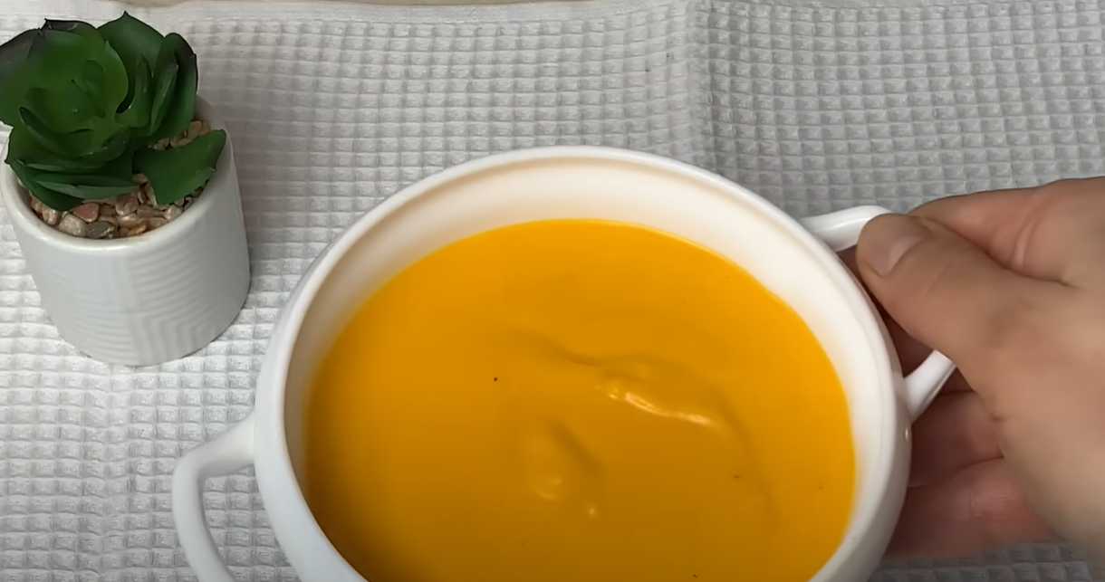 Soupe classique au potiron, à la crème et aux pommes de terre - Étape 16