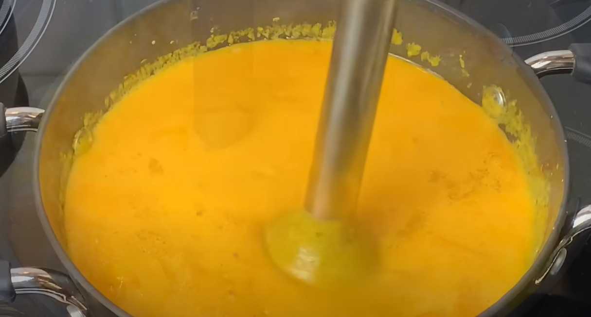 Soupe classique au potiron, à la crème et aux pommes de terre - Étape 15