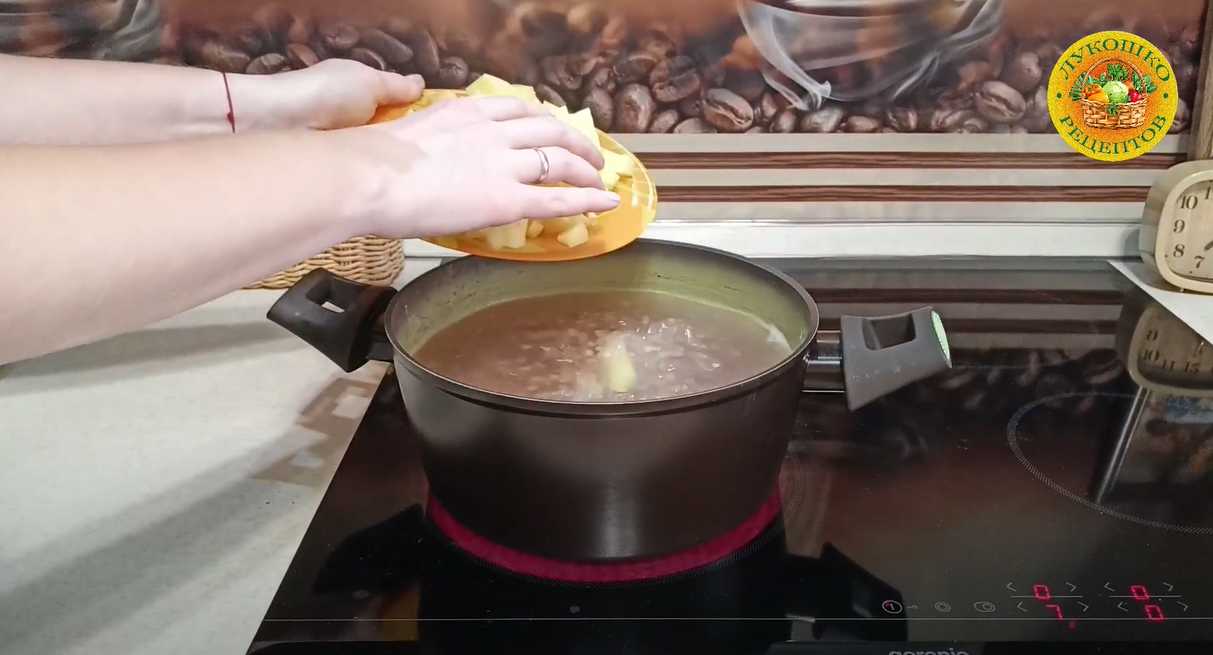 Soupe classique aux cèpes séchés - Étape 2