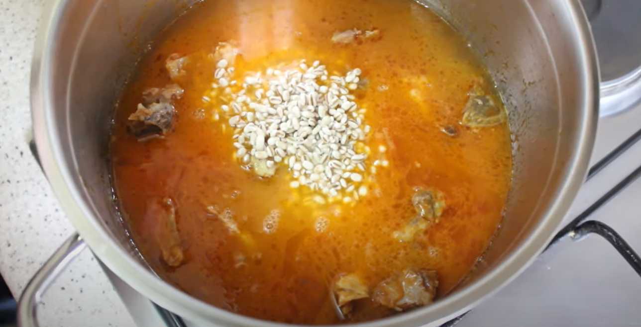 Soupe classique à la viande et à l'orge - Étape 9