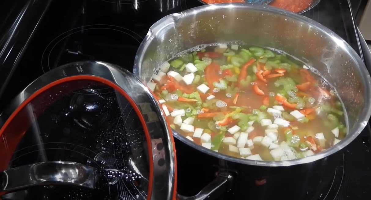 Soupe classique aux haricots et à la viande - Étape 7