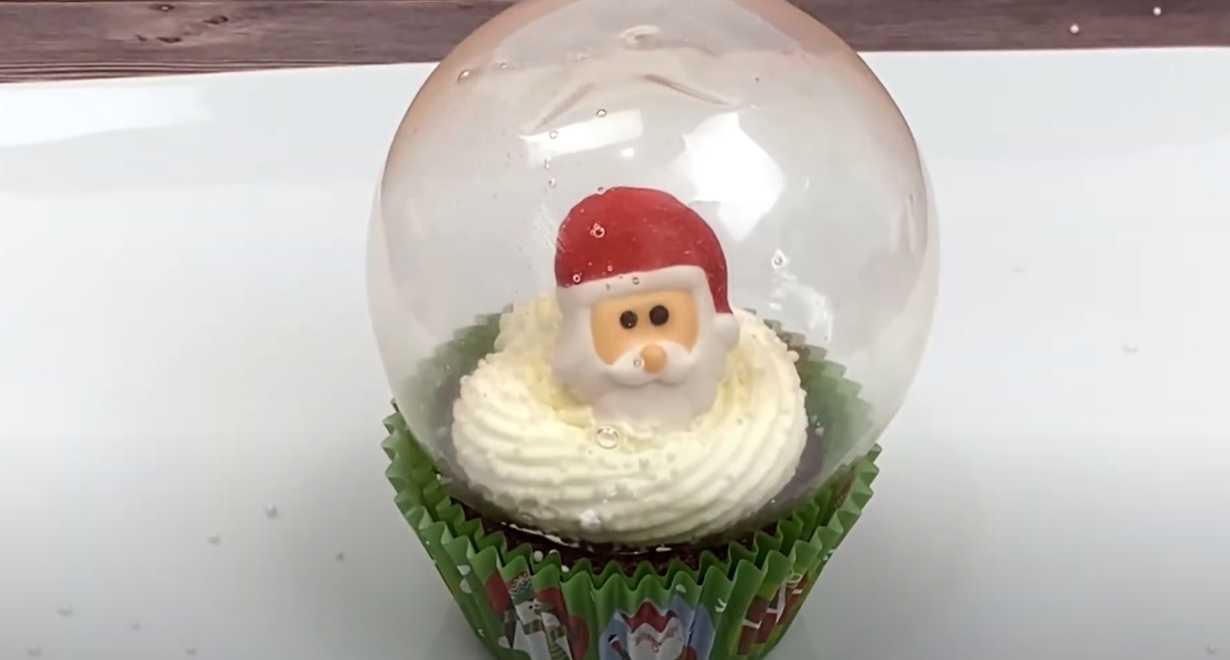 Cupcakes de Noël en forme de ballons - Étape 16
