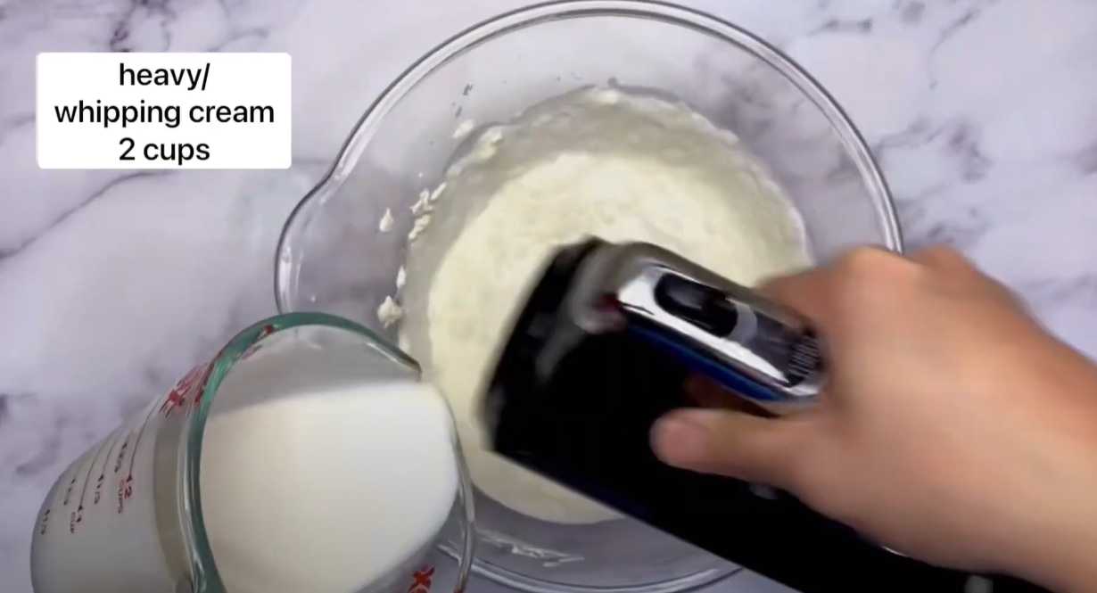 Cupcakes de Noël en forme de ballons - Étape 13