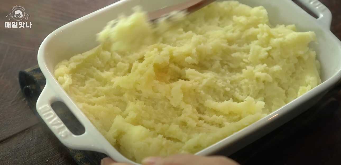 Rondelles de pommes de terre croustillantes à l'ail - Étape 10