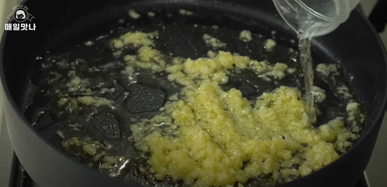 Rondelles de pommes de terre croustillantes à l'ail - Étape 7