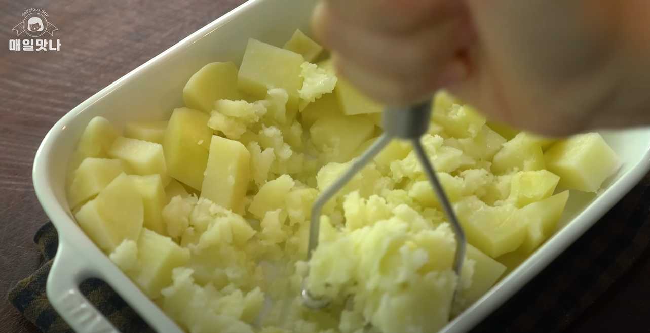Rondelles de pommes de terre croustillantes à l'ail - Étape 4