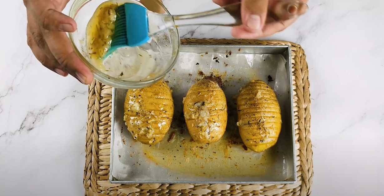 Pommes de terre Hasselback au four - Étape 8