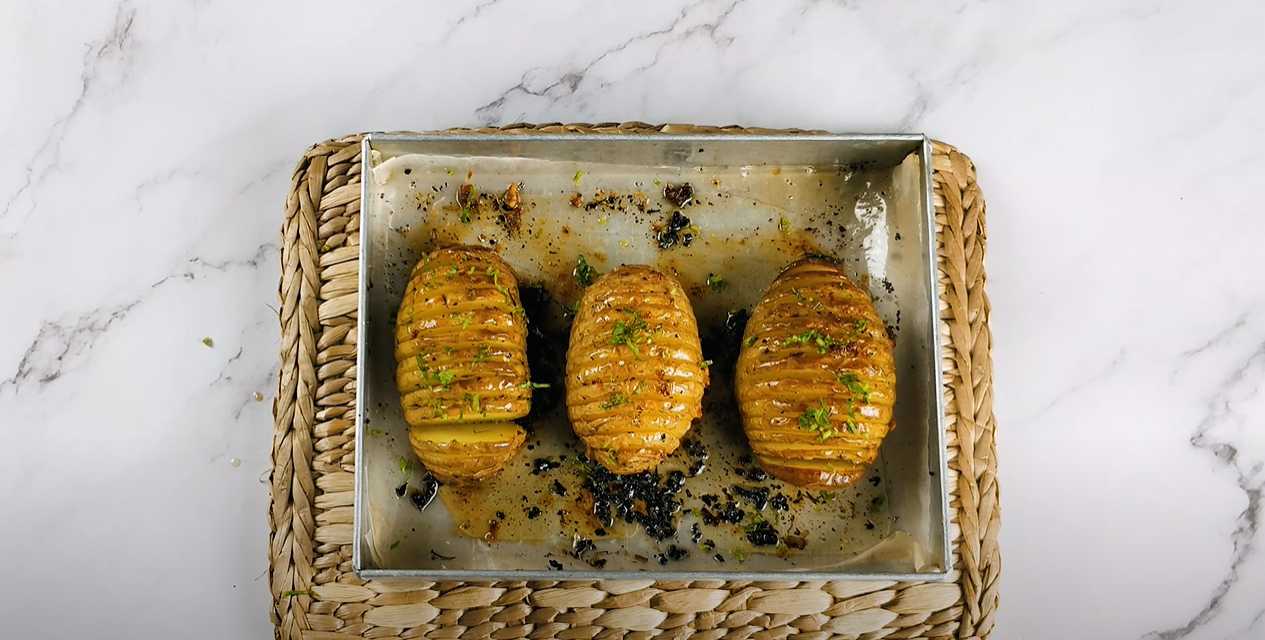 Pommes de terre Hasselback au four - Étape 11
