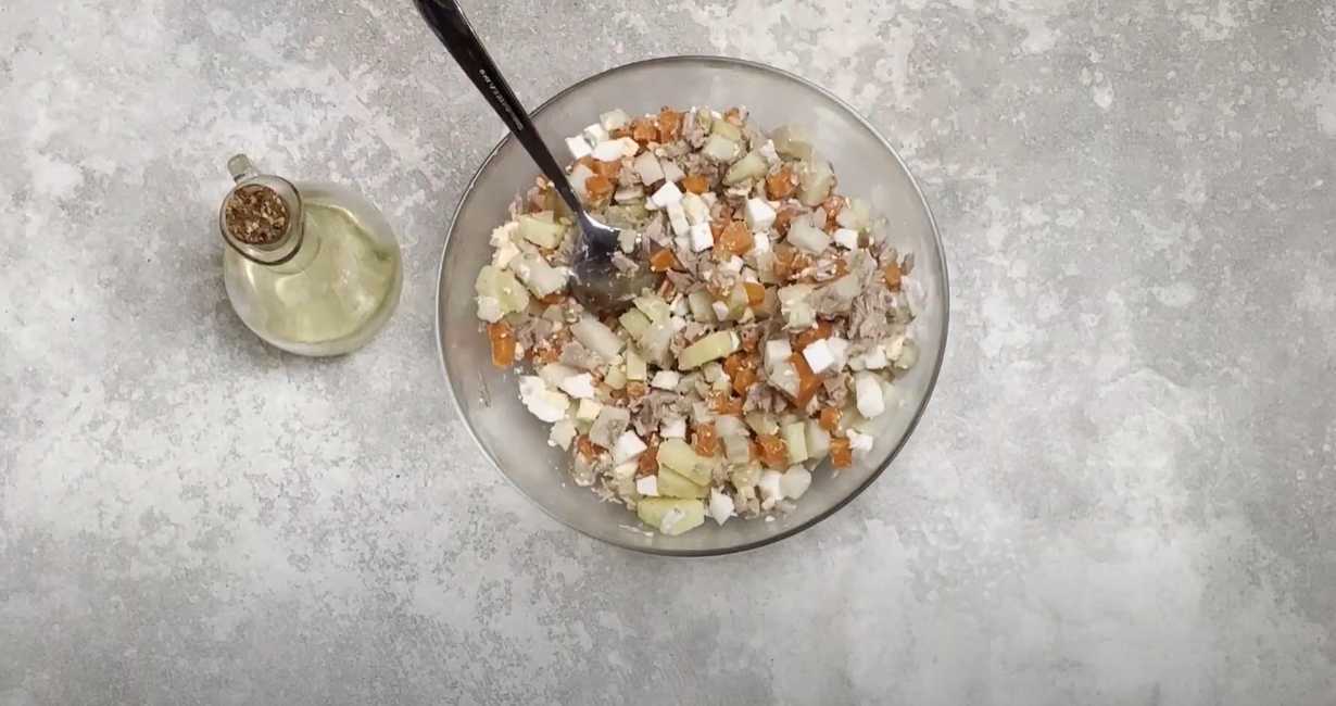 Salade de poisson classique - Étape 5