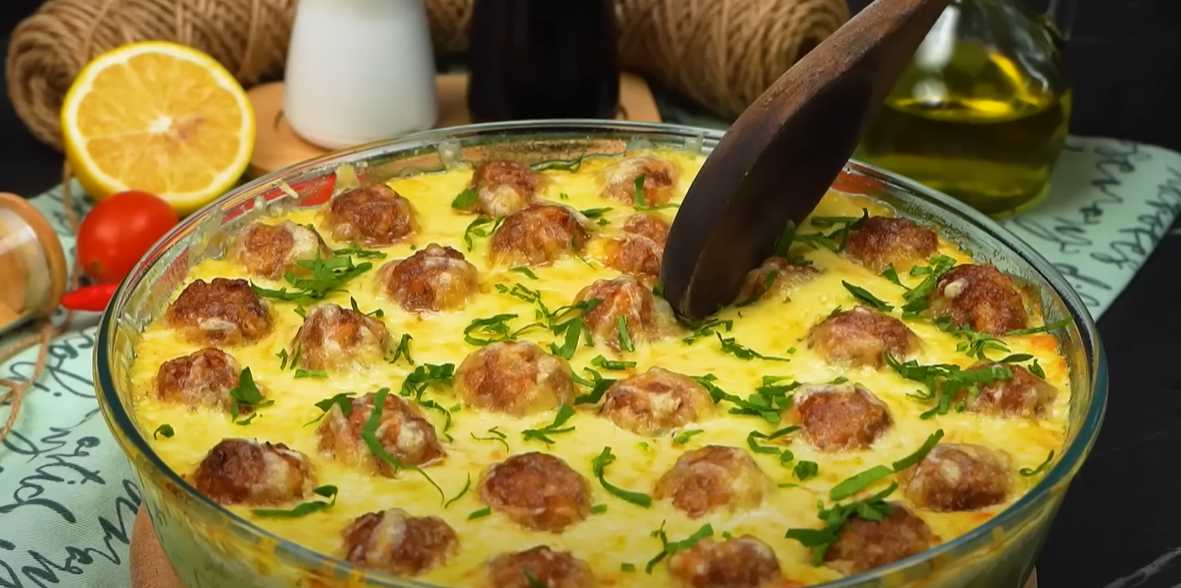 Boulettes de viande sur un lit de pommes de terre - Étape 18