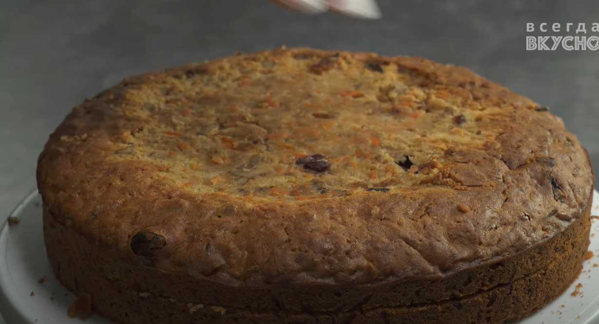Gâteau aux carottes aux noix et aux raisins secs - Étape 13