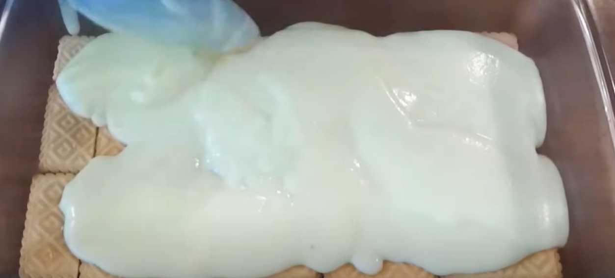 Gâteau aux biscuits sans cuisson - Étape 8