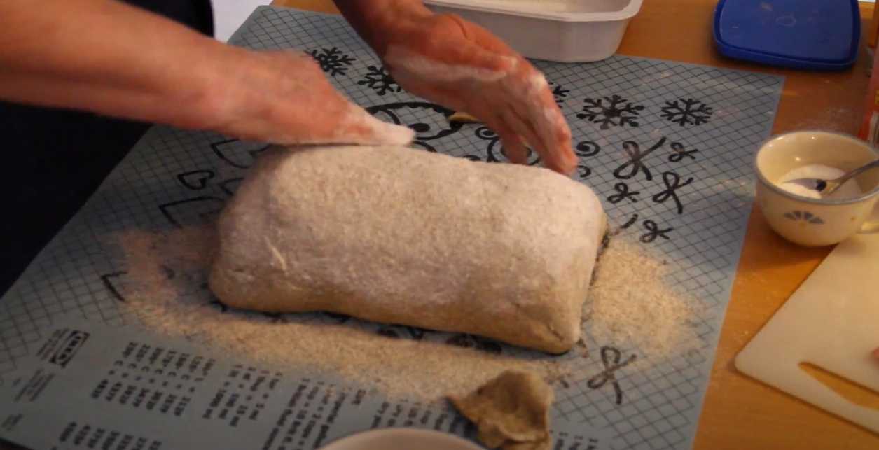 Tarte finlandaise au Kalakukko - Étape 10