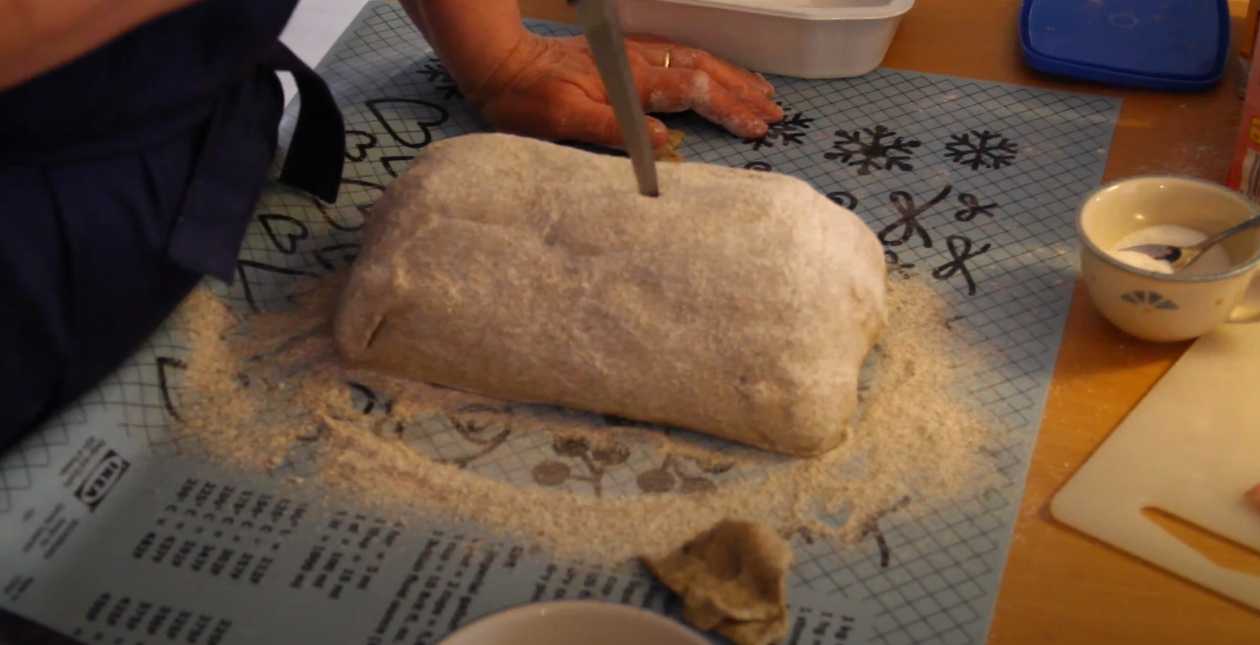 Tarte finlandaise au Kalakukko - Étape 11