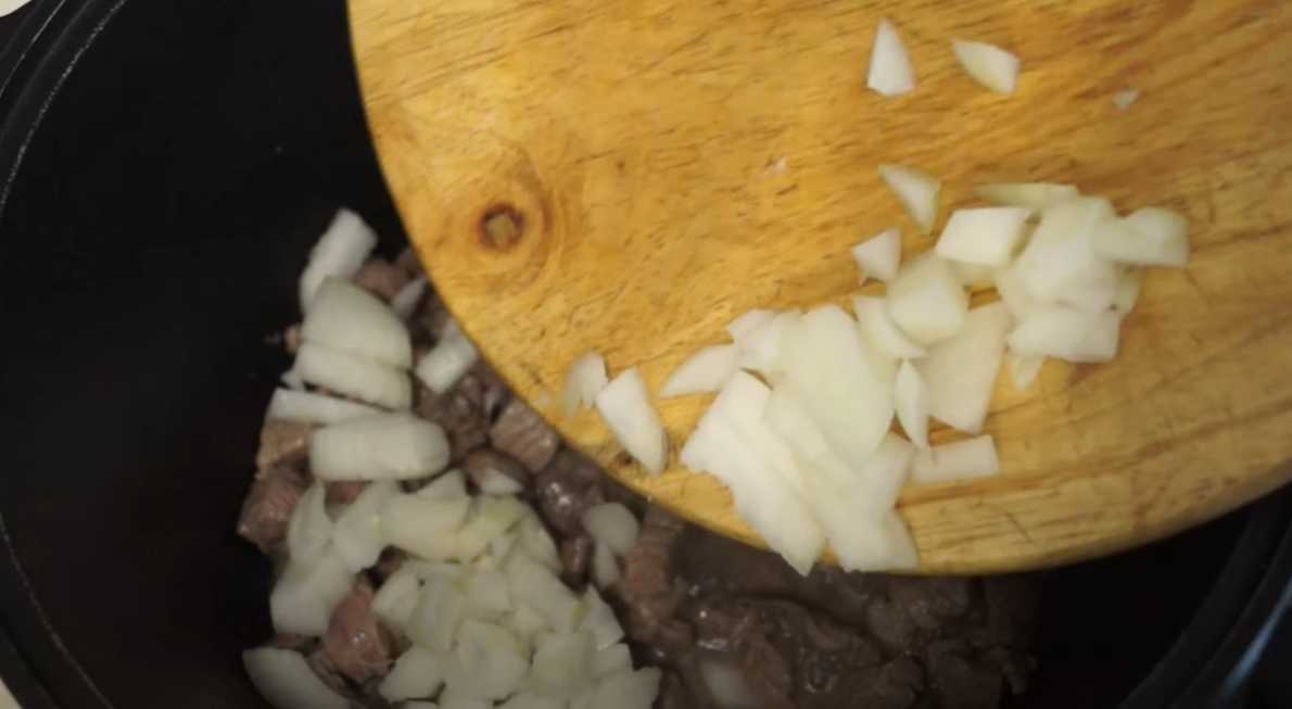 Goulash de bœuf avec sauce - Étape 4