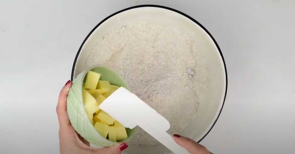 Gâteau de Pâques Simnel - Étape 2