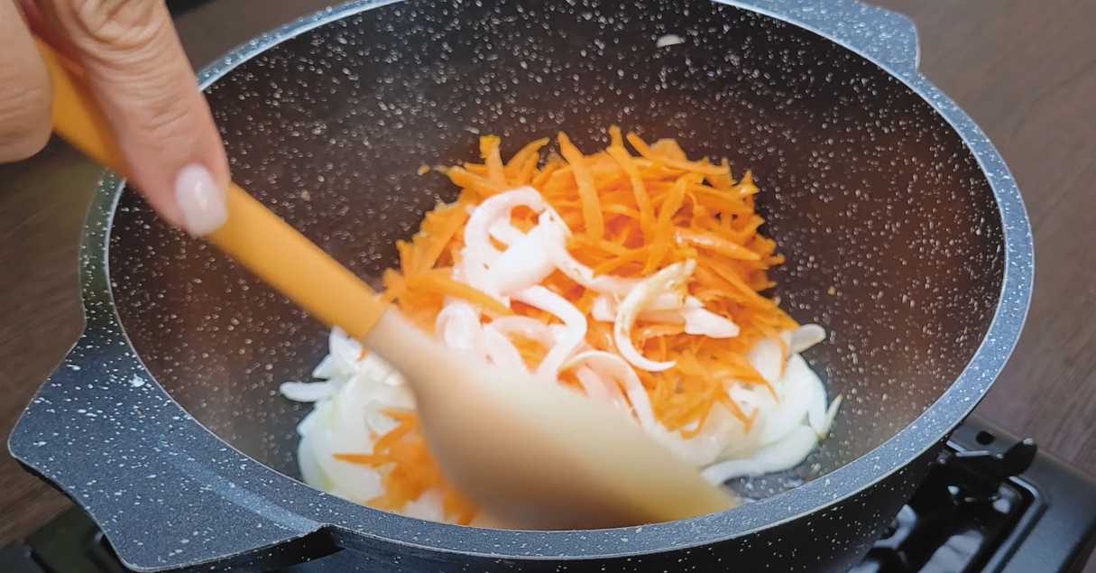 Soupe arménienne aux nouilles et aux œufs - Étape 3