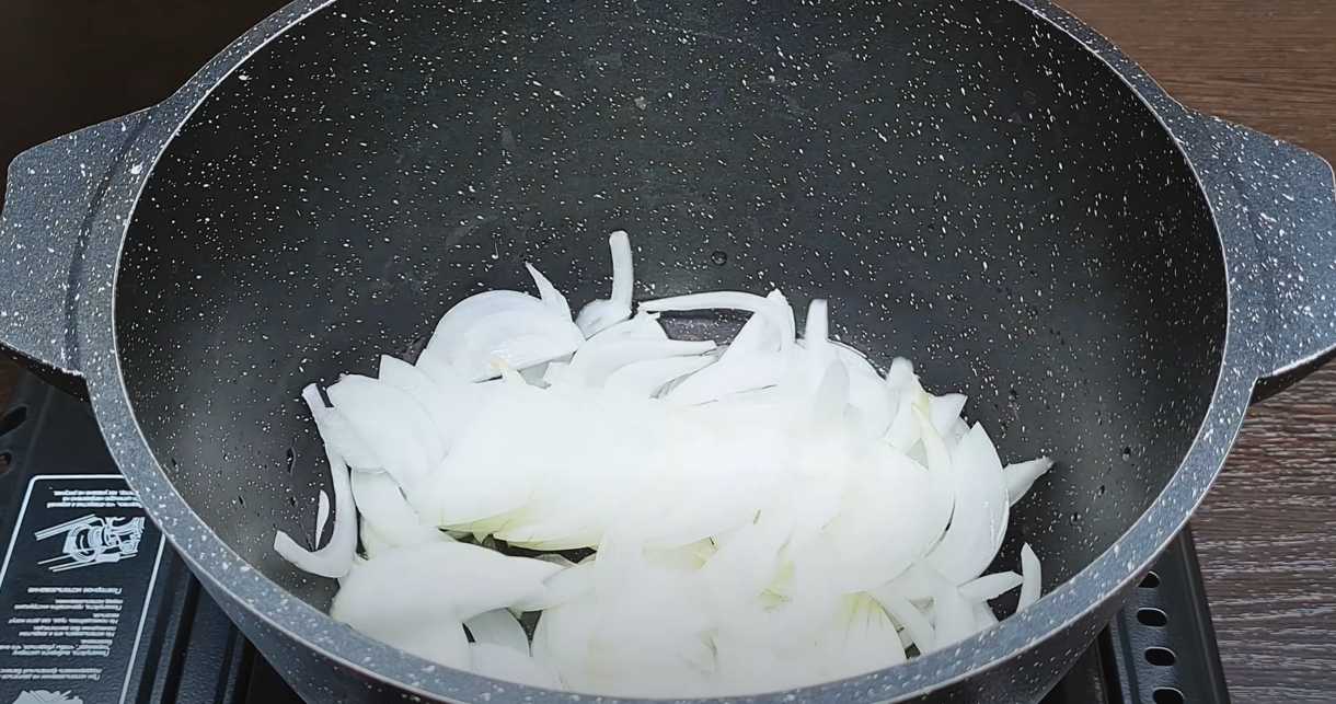 Soupe arménienne aux nouilles et aux œufs - Étape 2