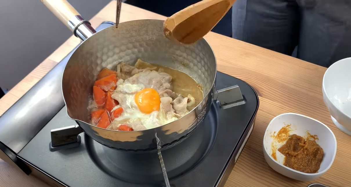 Soupe Tonjiru - Étape 6