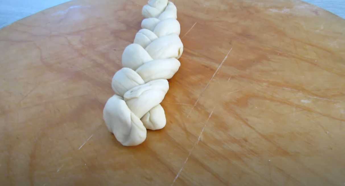 Pain challah tressé - Étape 7