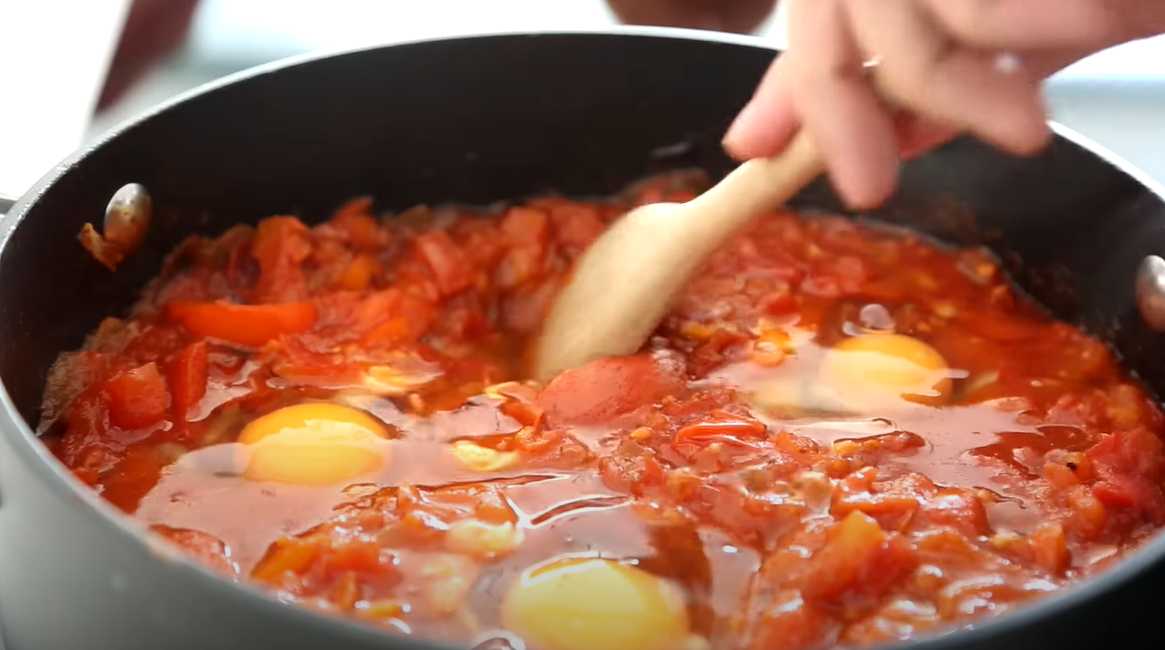 Shakshuka israélienne - Étape 5
