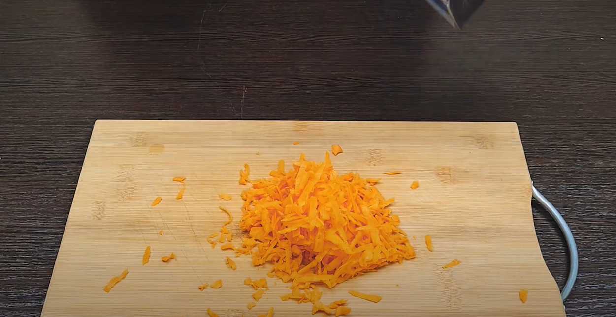 Foie de poulet aux œufs et aux légumes - Étape 4