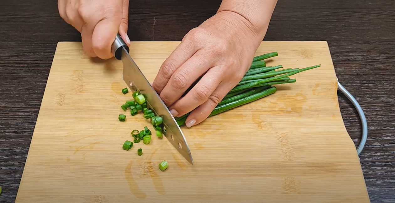 Foie de poulet aux œufs et aux légumes - Étape 6