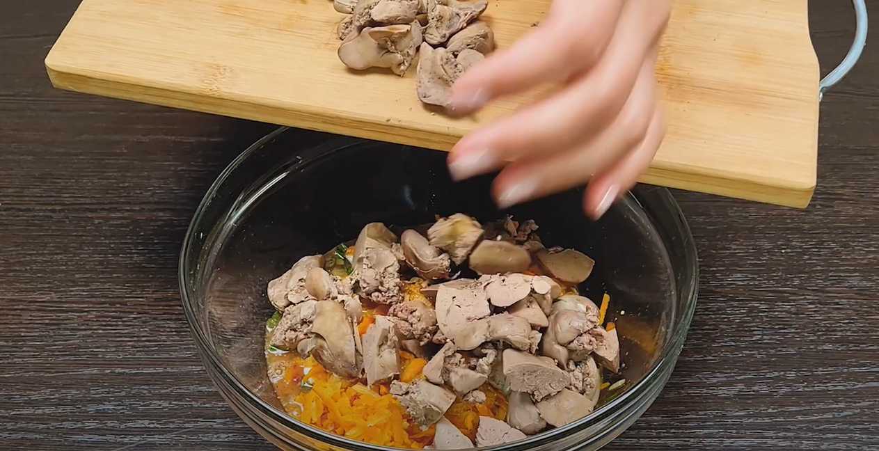 Foie de poulet aux œufs et aux légumes - Étape 9