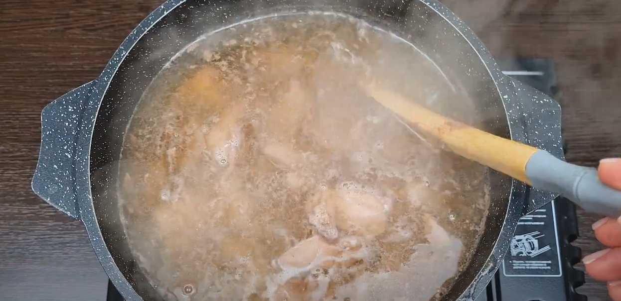 Foie de poulet aux œufs et aux légumes - Étape 1