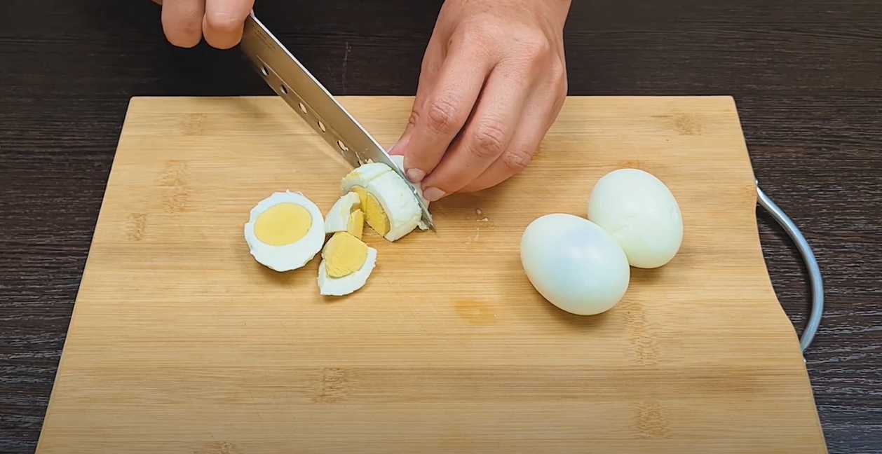 Foie de poulet aux œufs et aux légumes - Étape 7