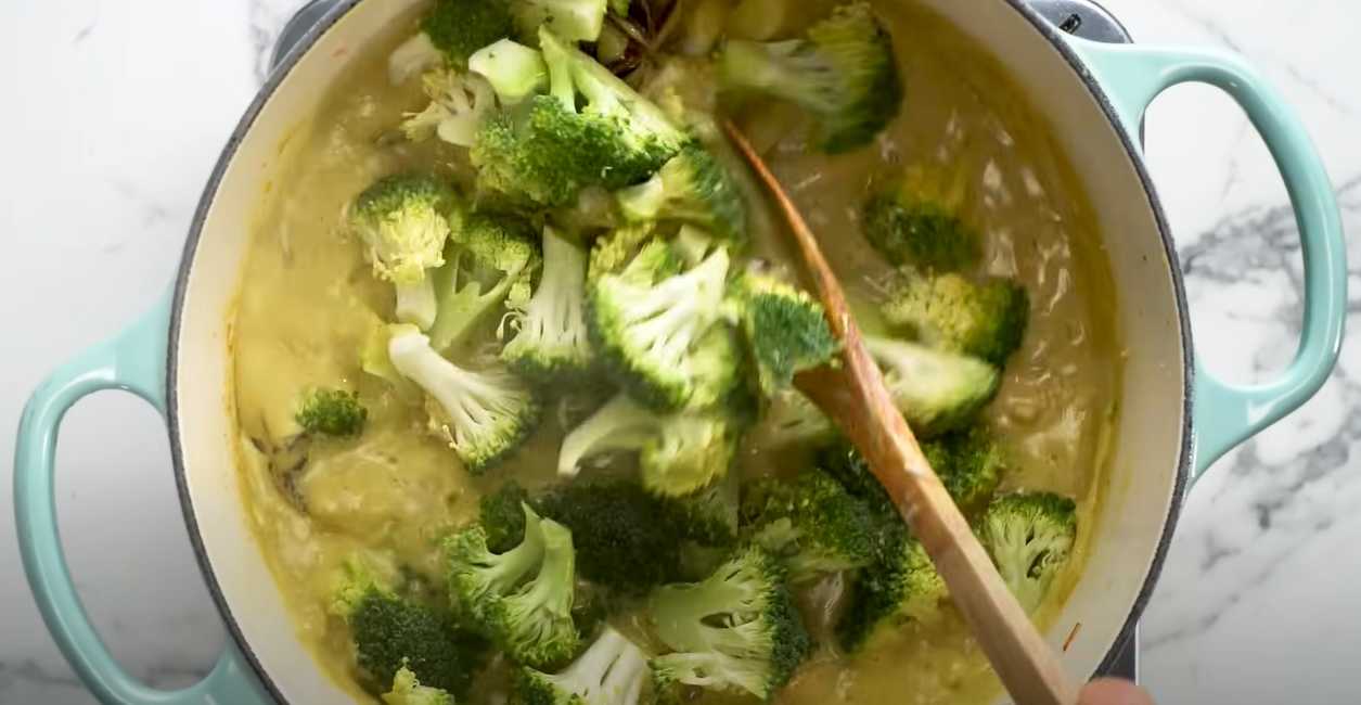 Poulet au curry, noix de coco et brocoli - Étape 9