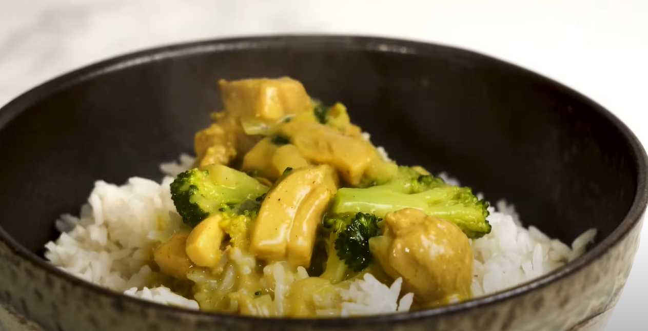Poulet au curry, noix de coco et brocoli - Étape 11