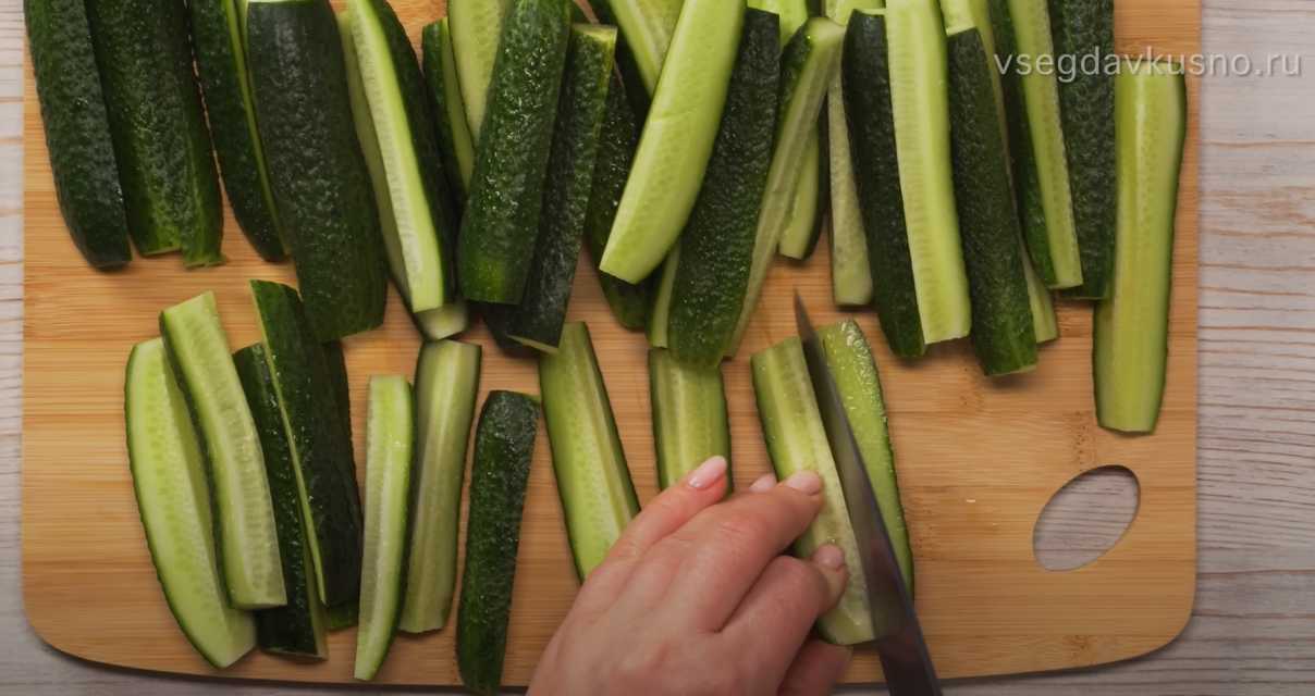 Concombres légèrement salés en sachet - Étape 1