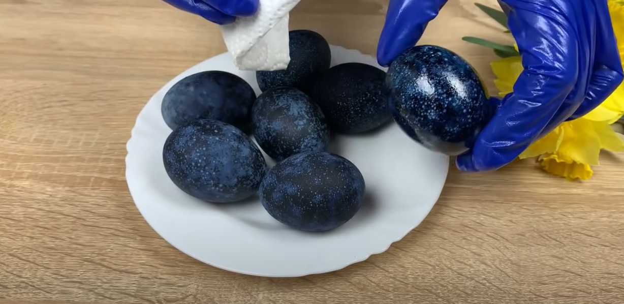 Comment teindre des œufs avec du thé d'hibiscus - Étape 4