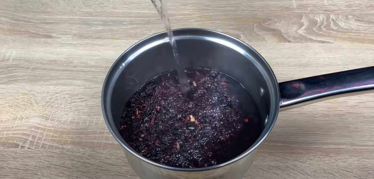 Comment teindre des œufs avec du thé d'hibiscus - Étape 1