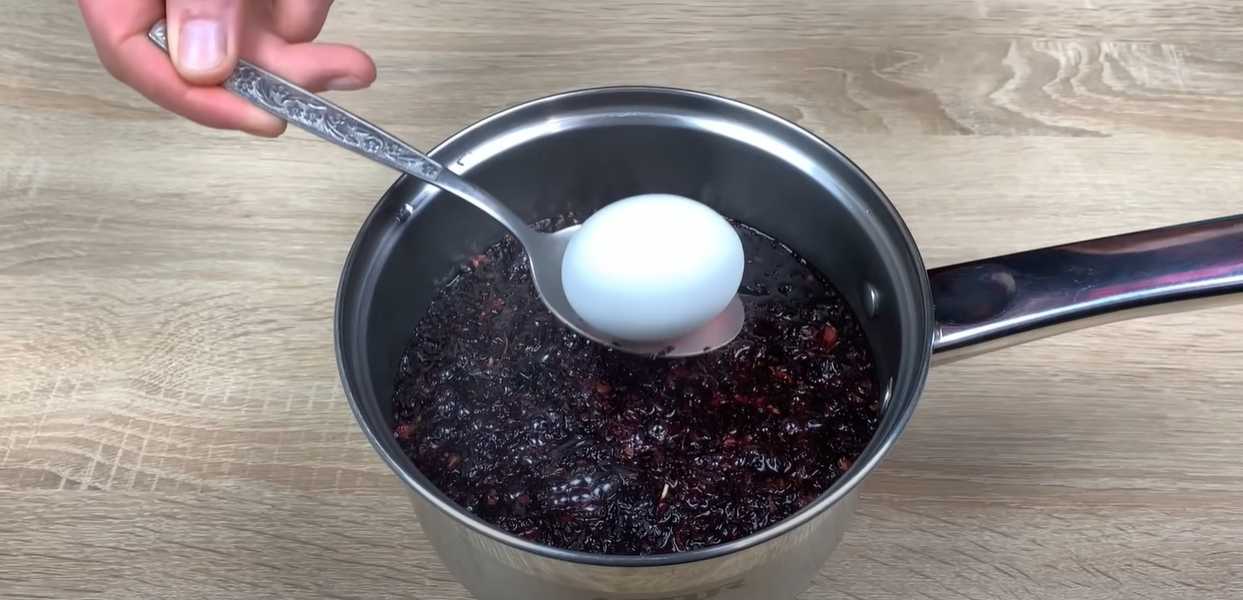 Comment teindre des œufs avec du thé d'hibiscus - Étape 2