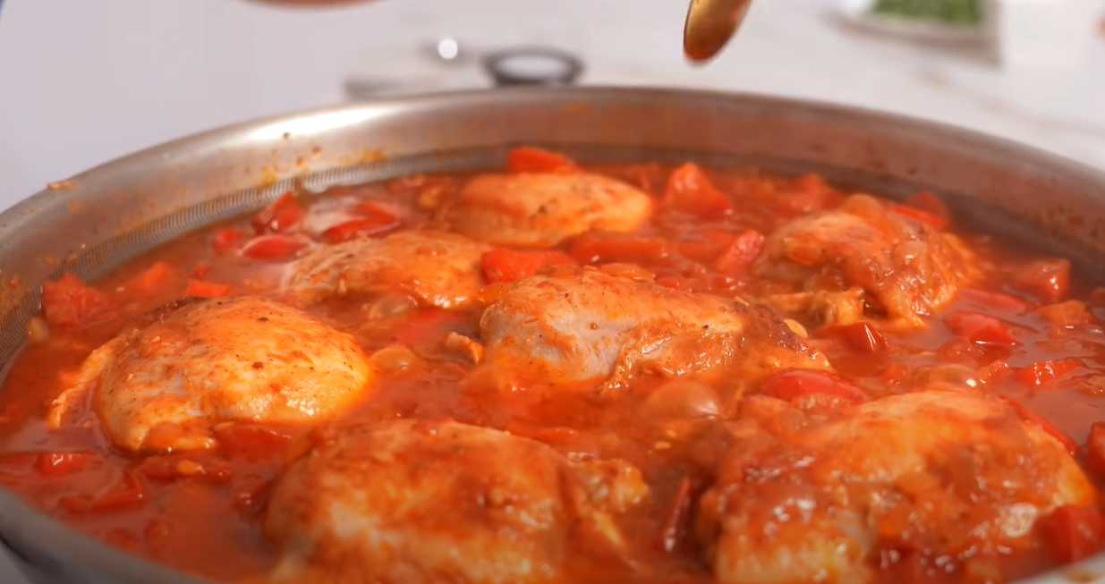 Poulet Chakhokhbili géorgien classique à la poêle - Étape 12