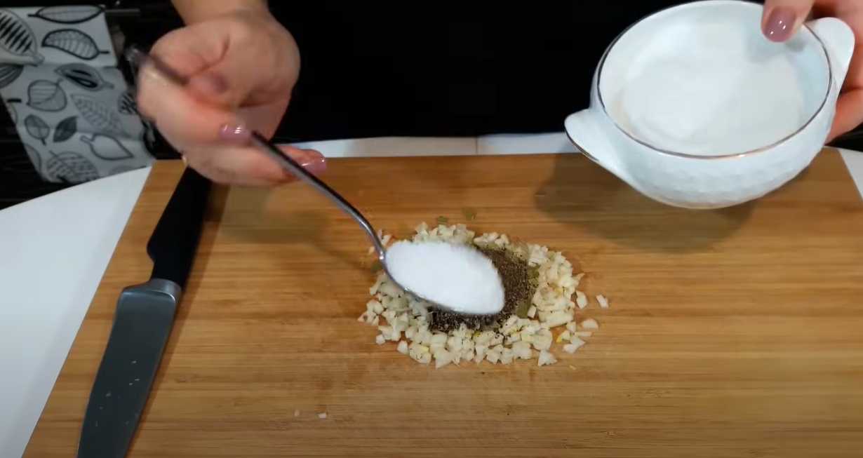 Saindoux salé à l'ail - Étape 3