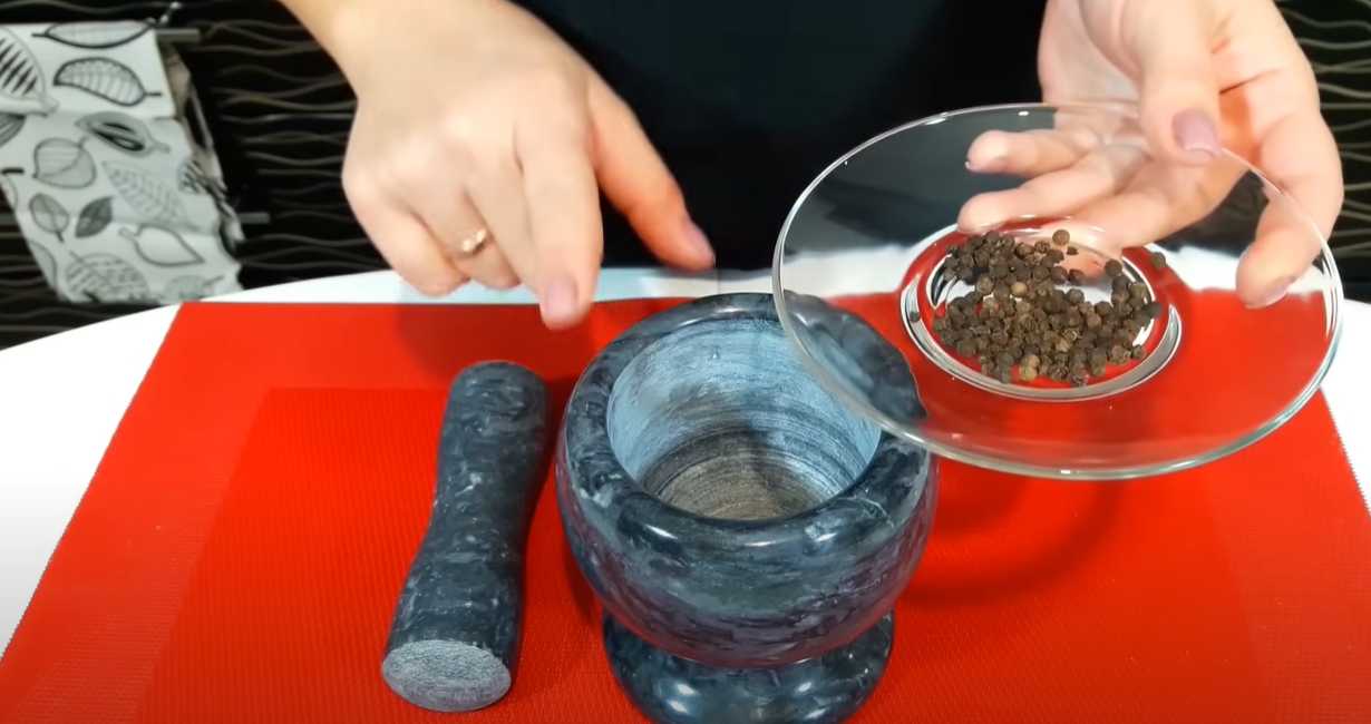 Saindoux salé à l'ail - Étape 1