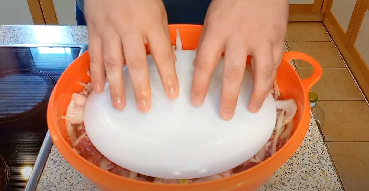 Brochettes de porc soviétiques au vinaigre et aux oignons - Étape 9