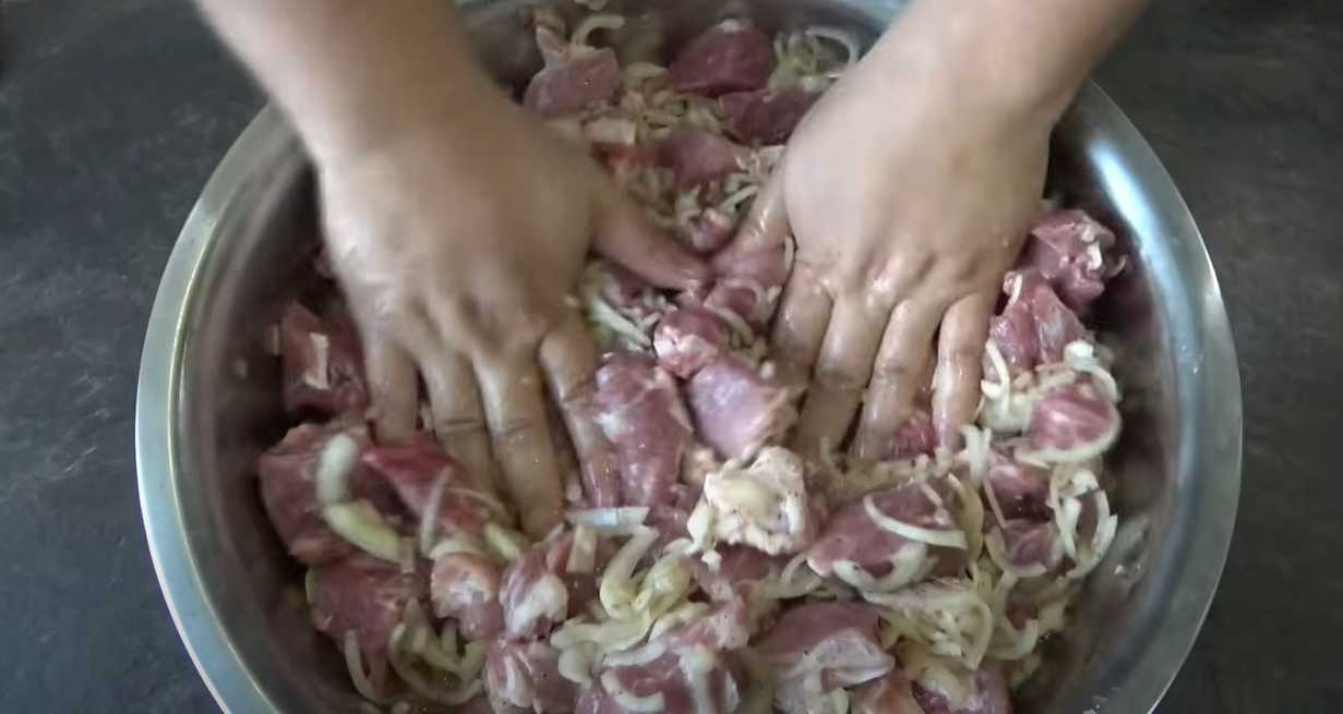 Brochettes de porc à l'eau minérale - Étape 4